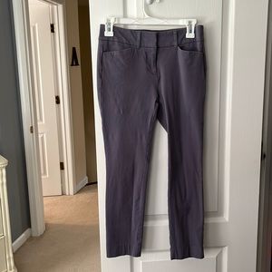 LOFT Skinny Ankle Petite trousers; Size 0